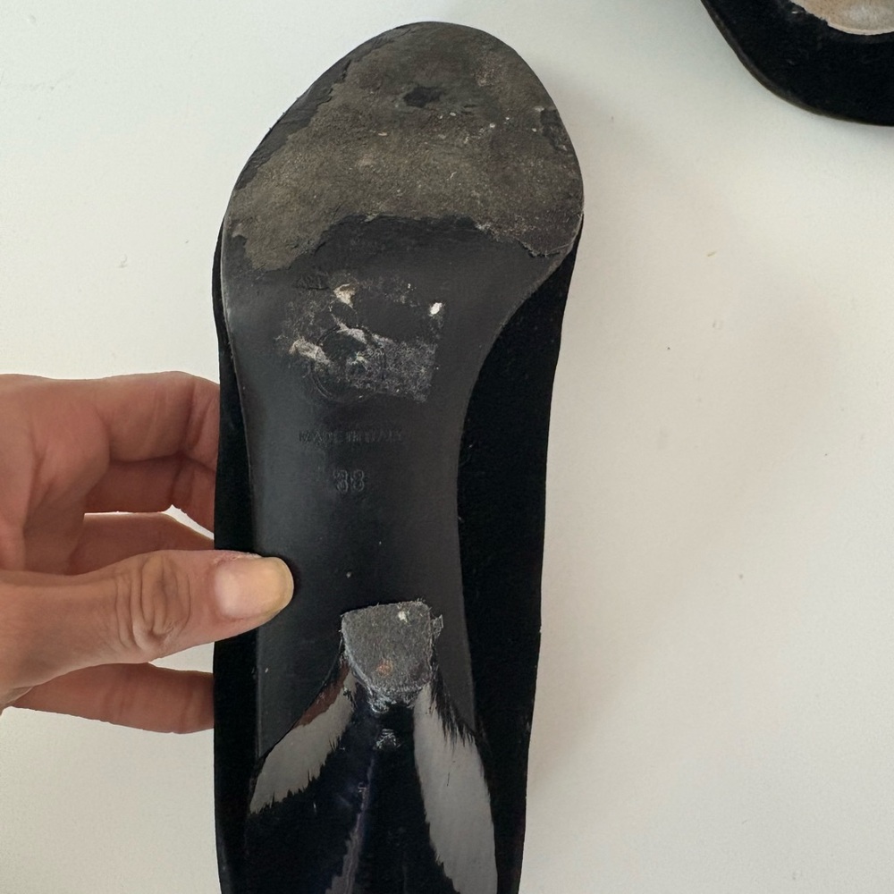 Black Velvet and leather Chanel Shoes - Picture 5 of 5
